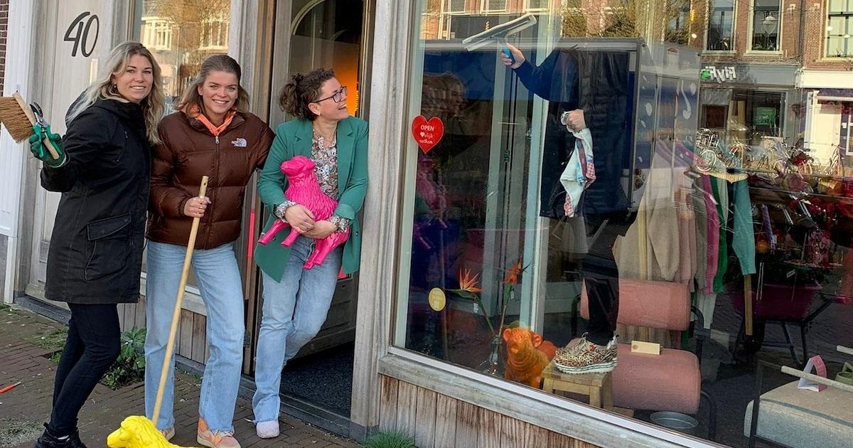Grote schoonmaak in het centrum van Sneek